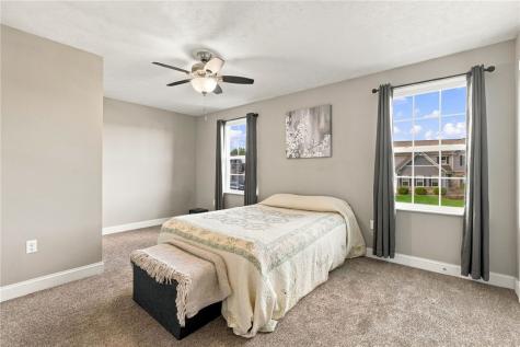 215 Horse Shoe Drive Findlay Township PA 15026