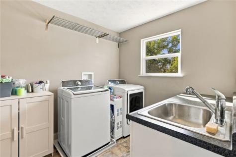 215 Horse Shoe Drive Findlay Township PA 15026