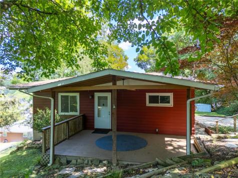 3 Hill Street Bridgeville PA 15017