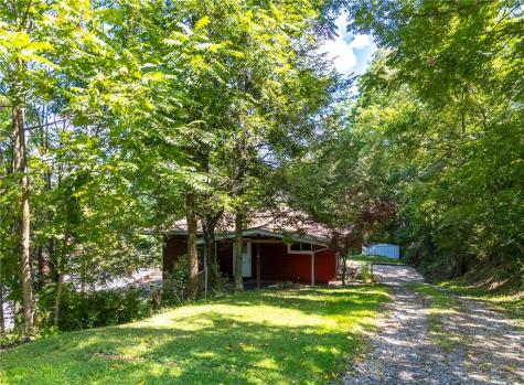 3 Hill Street Bridgeville PA 15017