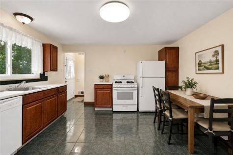 3 Hill Street Bridgeville PA 15017