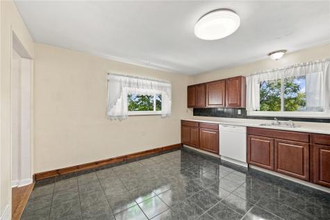 3 Hill Street Bridgeville PA 15017