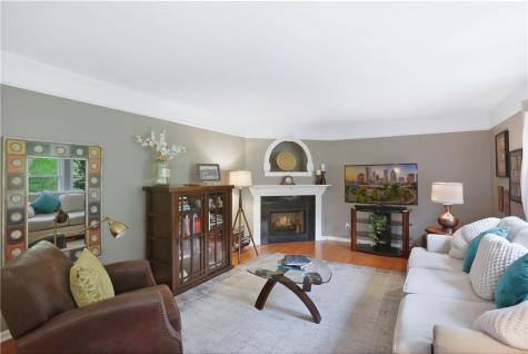 119 Commodore Drive North Fayette PA 15057