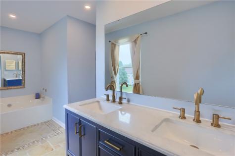 119 Commodore Drive North Fayette PA 15057