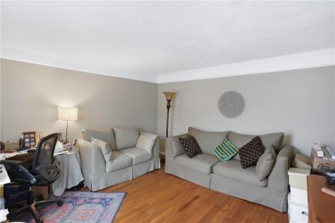 119 Commodore Drive North Fayette PA 15057