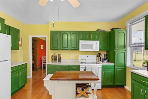 925 Walnut Street Springdale Boro PA 15144
