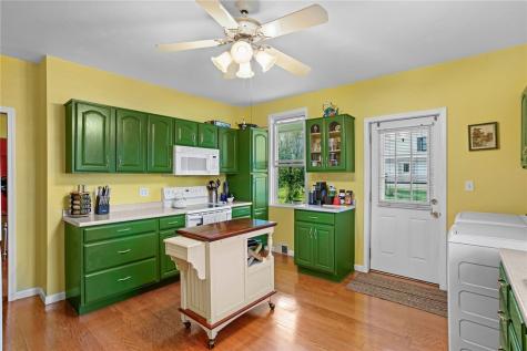 925 Walnut Street Springdale Boro PA 15144
