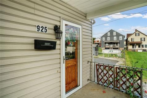 925 Walnut Street Springdale Boro PA 15144