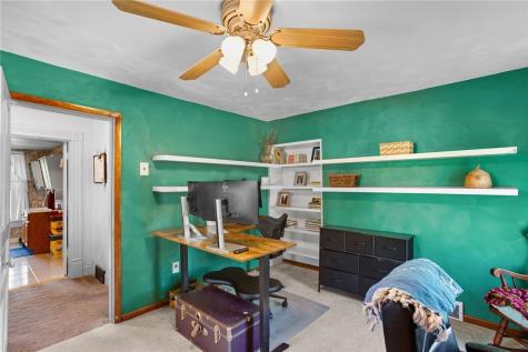 925 Walnut Street Springdale Boro PA 15144