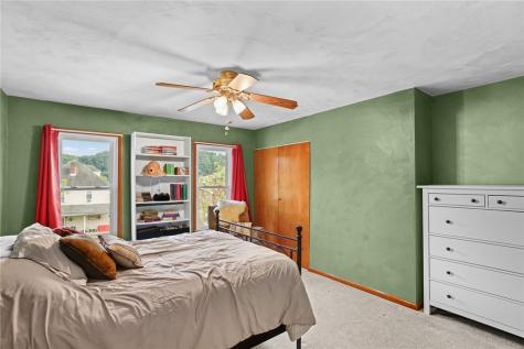 925 Walnut Street Springdale Boro PA 15144