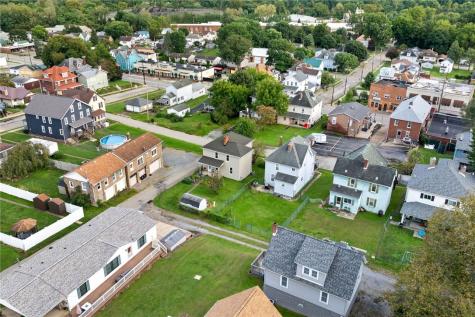 925 Walnut Street Springdale Boro PA 15144