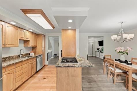 2438 Rolling Farms Road Shaler PA 15116