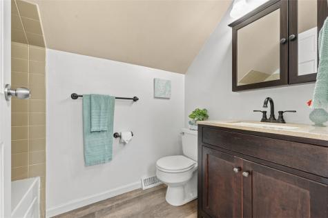 2438 Rolling Farms Road Shaler PA 15116