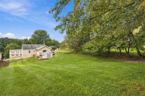 2438 Rolling Farms Road Shaler PA 15116