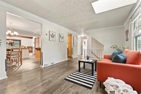 2438 Rolling Farms Road Shaler PA 15116