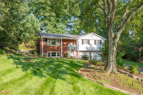 3465 Burnett Drive Murrysville PA 15668