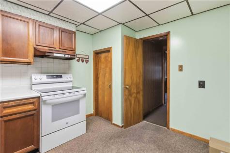 20 Magee Avenue Jeannette PA 15644