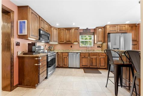101 Emery Road Centerville PA 15333