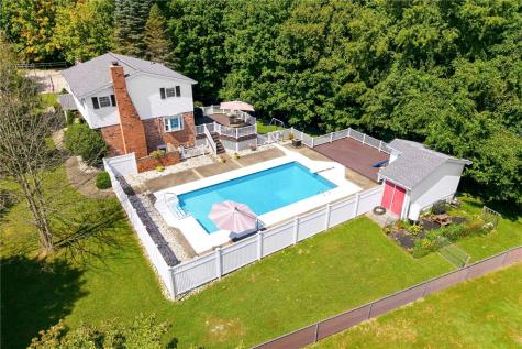 101 Emery Road Centerville PA 15333