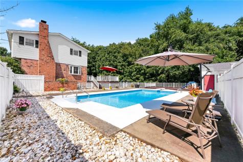 101 Emery Road Centerville PA 15333