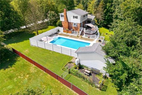 101 Emery Road Centerville PA 15333