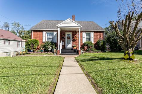 930 Franklin Avenue Connellsville PA 15425