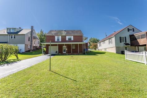 930 Franklin Avenue Connellsville PA 15425