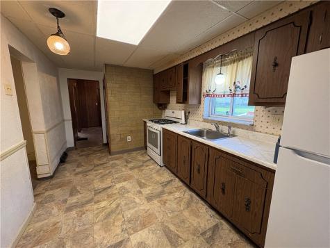 415 Broad Street City Of But Nw PA 16001