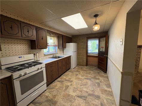 415 Broad Street City Of But Nw PA 16001