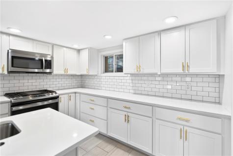 204 E Jefferson Street Central North Side PA 15212