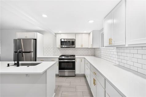 204 E Jefferson Street Central North Side PA 15212
