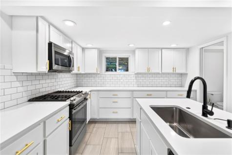 204 E Jefferson Street Central North Side PA 15212