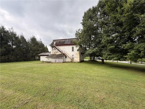 1820 State Route 56 Kiskiminetas Township PA 15686