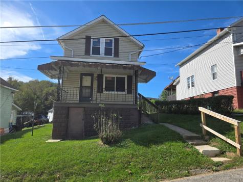 807 Wood Street Centerville PA 15358