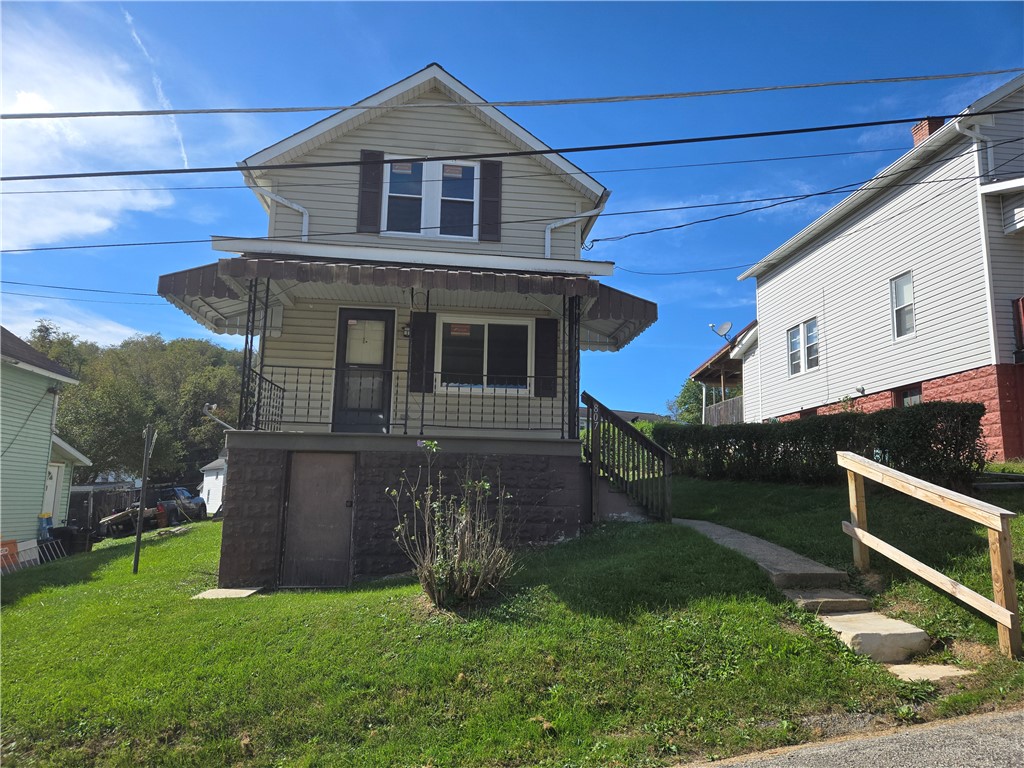807 Wood Street Centerville PA 15358