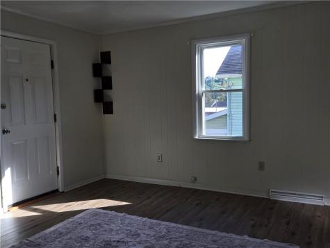 807 Wood Street Centerville PA 15358