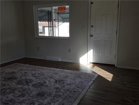 807 Wood Street Centerville PA 15358