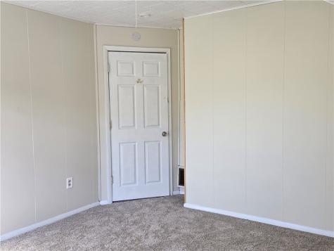 807 Wood Street Centerville PA 15358