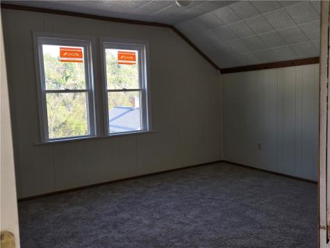 807 Wood Street Centerville PA 15358
