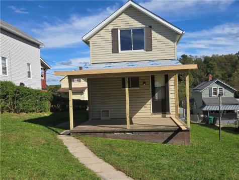 807 Wood Street Centerville PA 15358