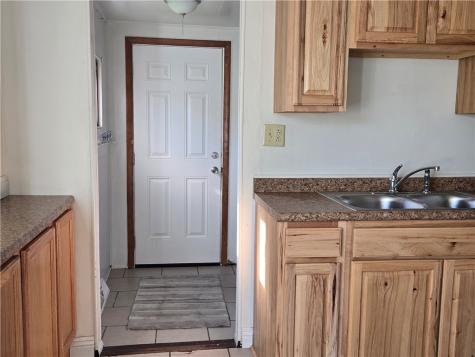 807 Wood Street Centerville PA 15358