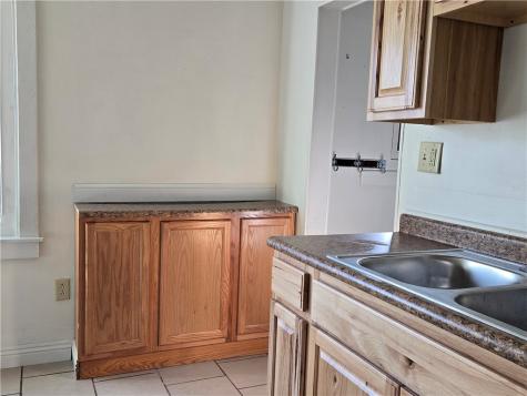 807 Wood Street Centerville PA 15358