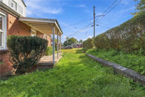 428 Grandview Avenue West Mifflin PA 15122