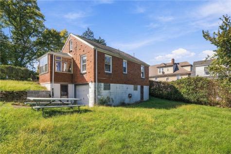 428 Grandview Avenue West Mifflin PA 15122