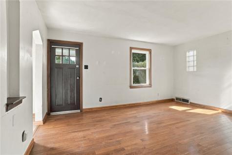 428 Grandview Avenue West Mifflin PA 15122