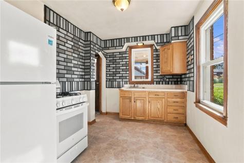 428 Grandview Avenue West Mifflin PA 15122