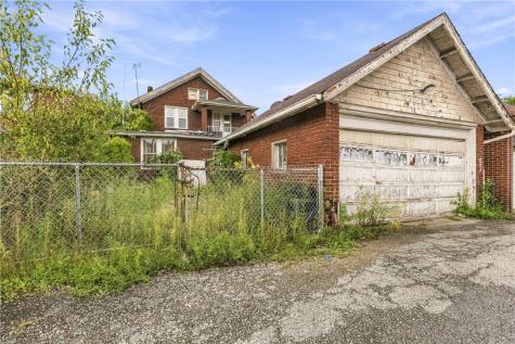 418 Charles Street Turtle Creek PA 15145
