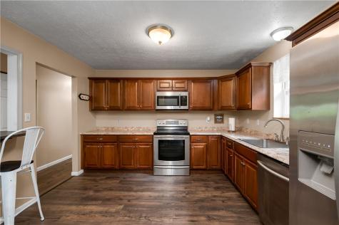 120 Mcginley Road Oakland Township PA 16025