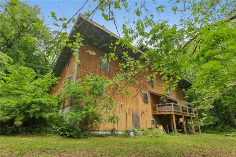 108 Butch Circle Mahoning Township PA 16116