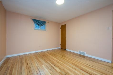 1346 Kinmount Banksville/westwood PA 15205